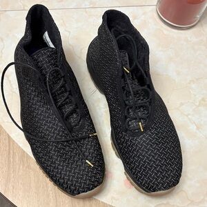 Elegant Black Men's Sneakers